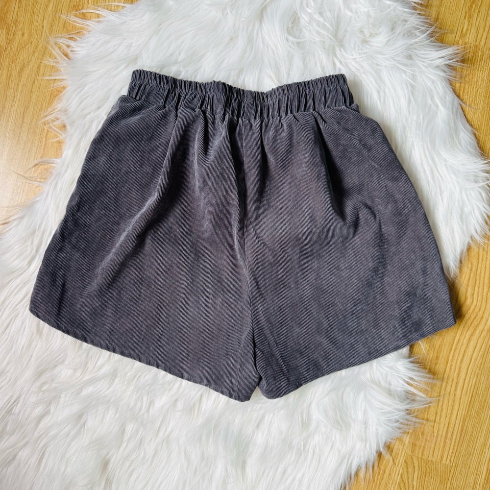 SHEIN | Corduroy Grey Shorts Size Small - Picture 3 of 4